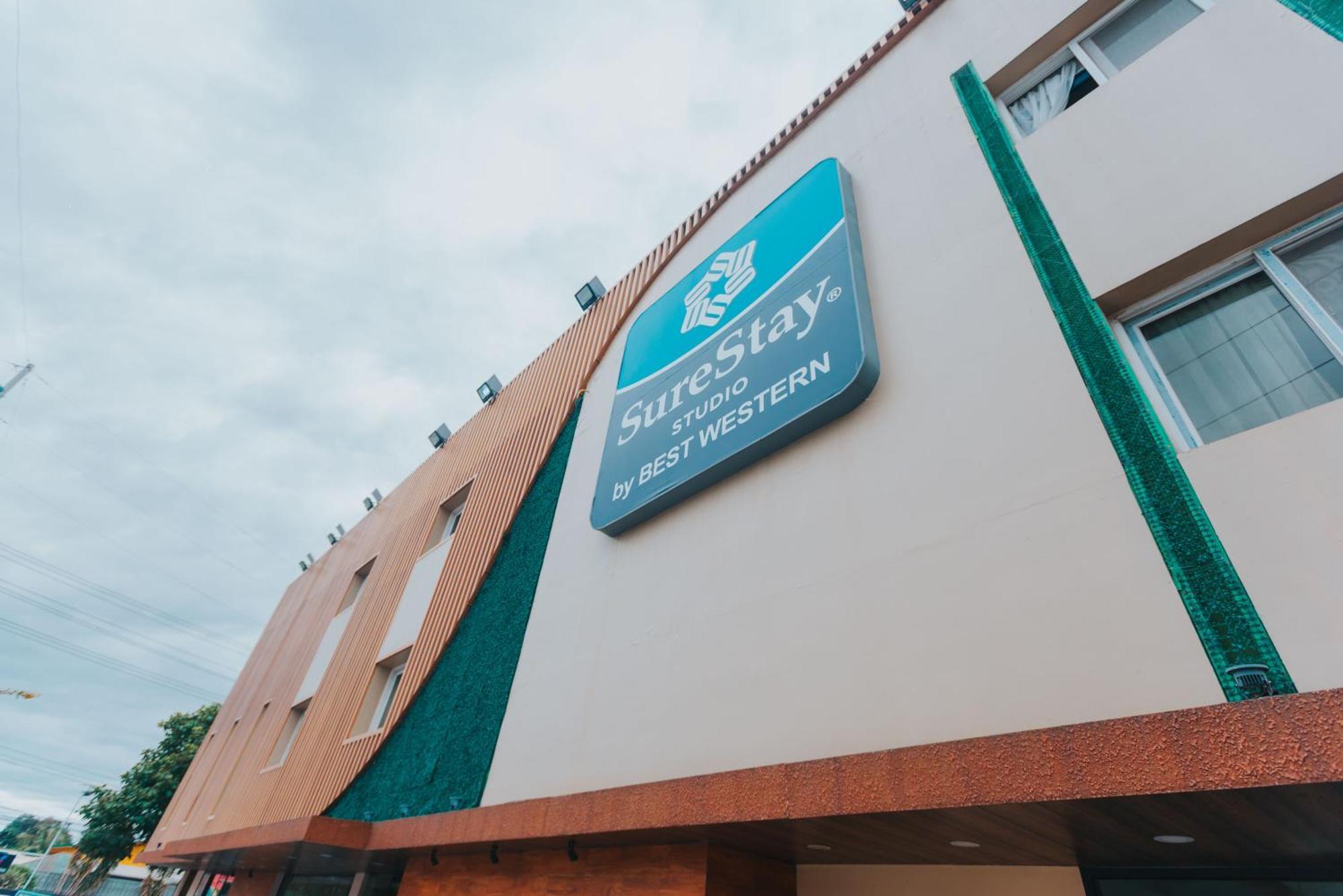 Surestay Studio By Best Western Clarkview Angeles City Exterior foto